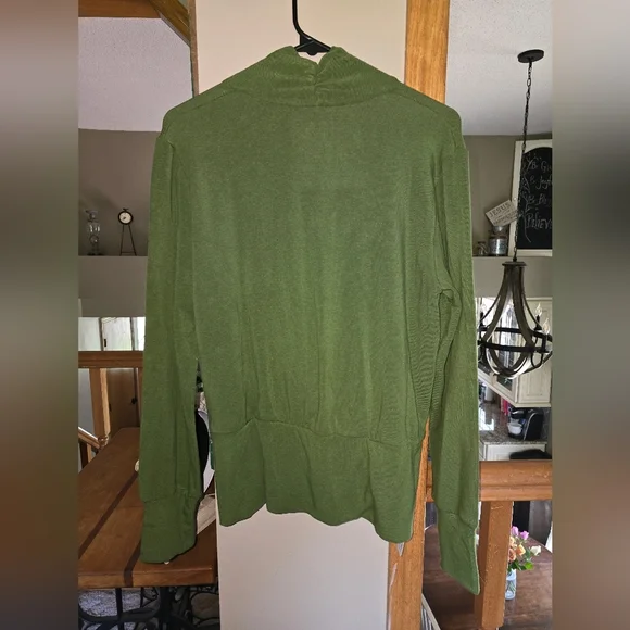 OGLmove Women's Green Sweater - Picture 3 of 5